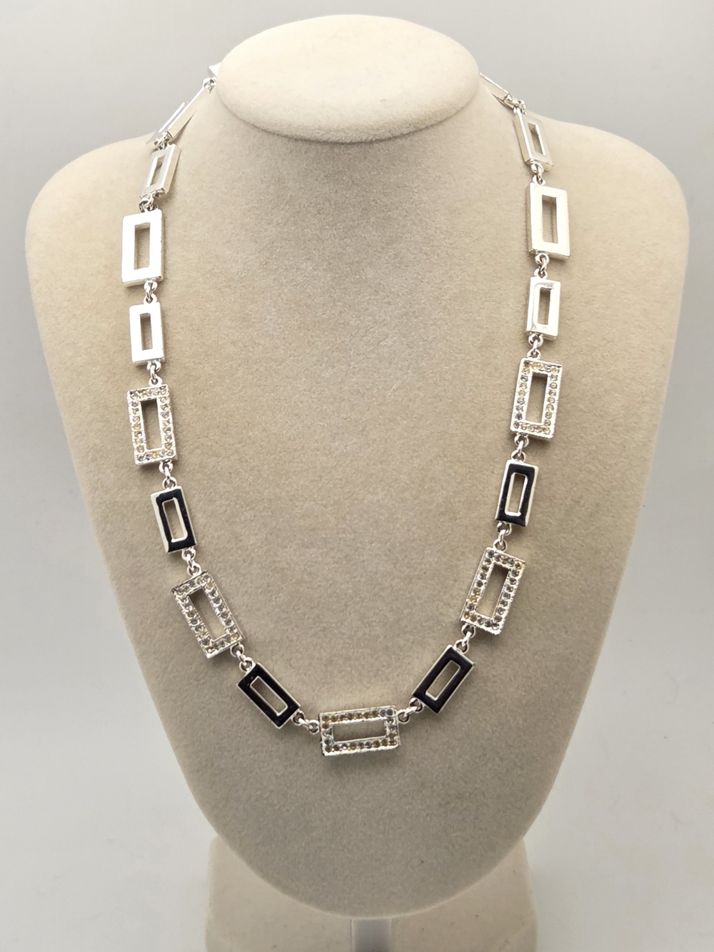 Signed Napier Rhodium Plated Art Deco Style Rhinestone Link Necklace - Picture 6 of 16